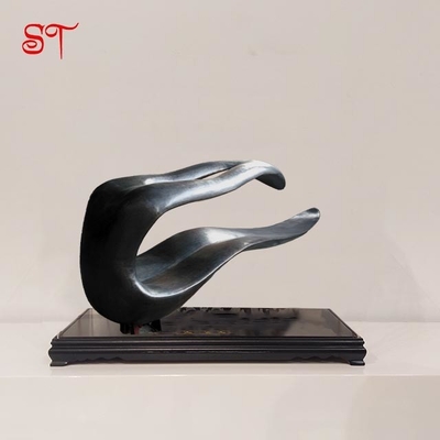 Sculture moderne nere Art Statuary del metallo della statua di acciaio  inossidabile della lingua della decorazione del centro commerciale